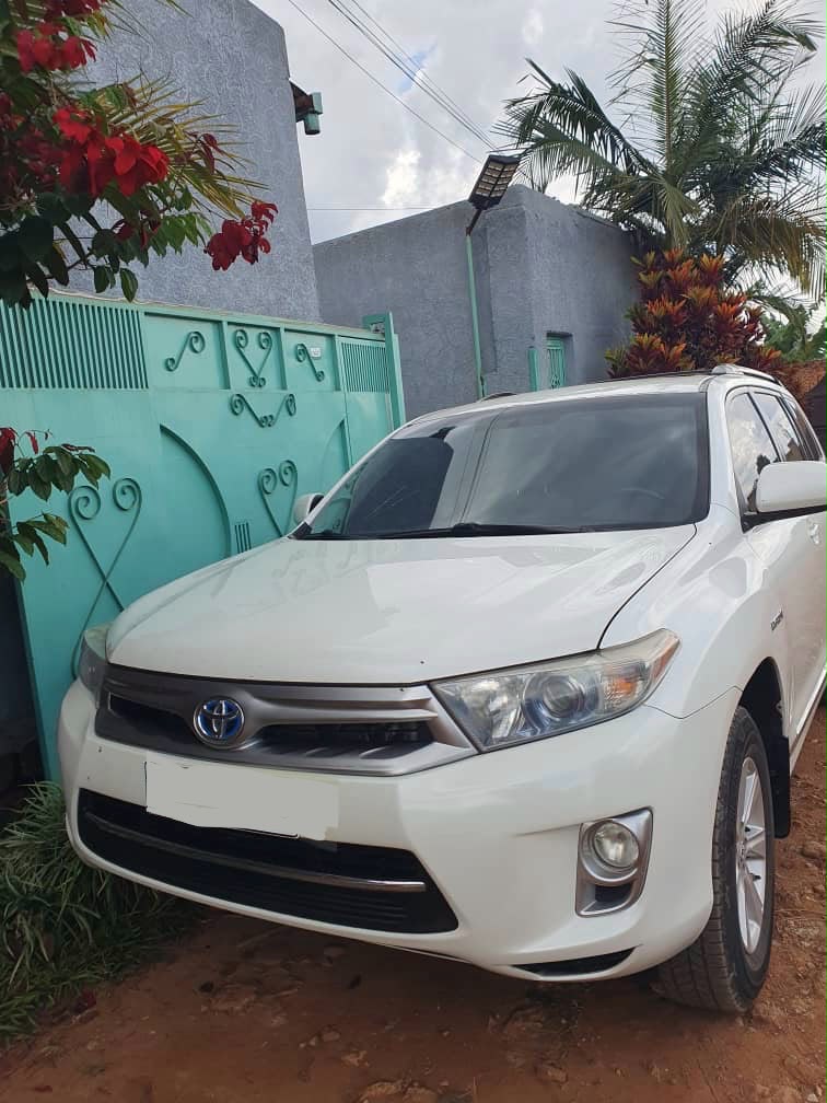 2013 Toyota - Highlander Hybrid